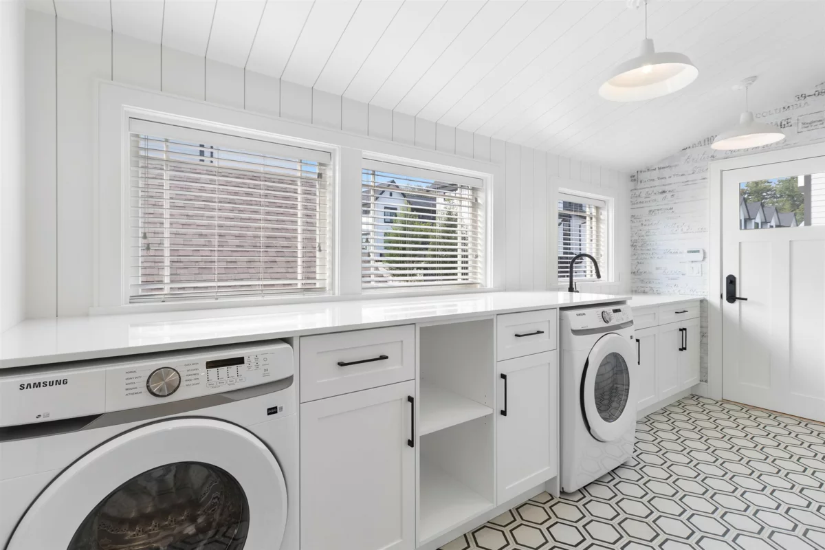 Mudroom Photo of 19678 80 Avenue, Langley, BC