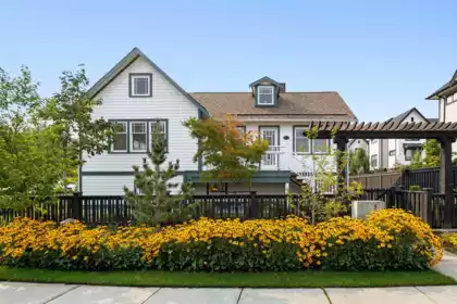 19678 80 Avenue, Langley, BC, Willoughby Heights — 3 bed single family residence for sale