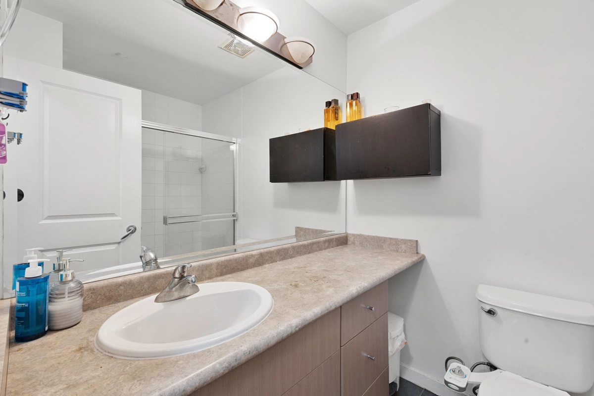 Office / Den Photo of 166 18701 66 Avenue, Surrey, BC