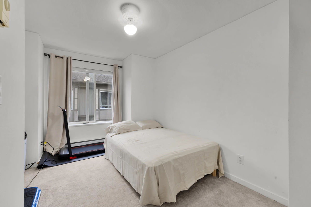 Powder Room Photo of 166 18701 66 Avenue, Surrey, BC