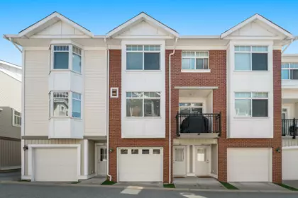 39 19551 66 Avenue, Surrey, BC, Clayton — 3 bed townhouse for sale