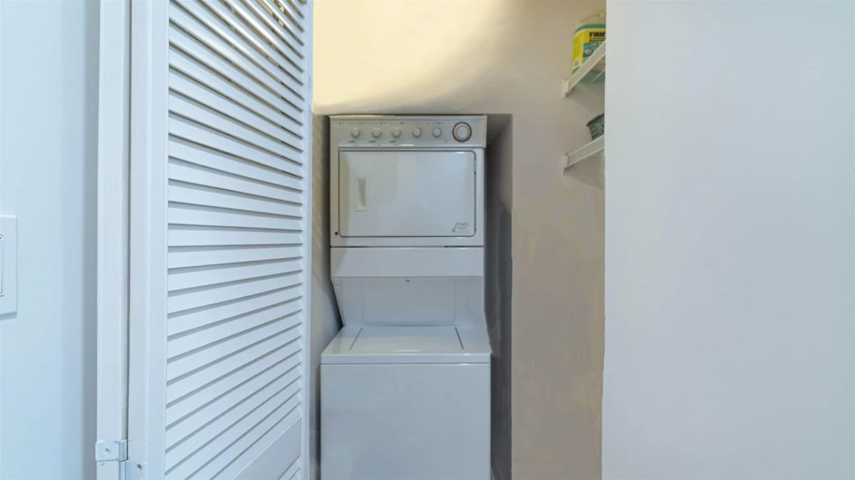 Pantry Photo of 303 1035 Auckland Street, New Westminster, BC