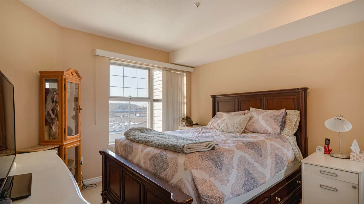 Primary Bathroom Photo of 303 1035 Auckland Street, New Westminster, BC