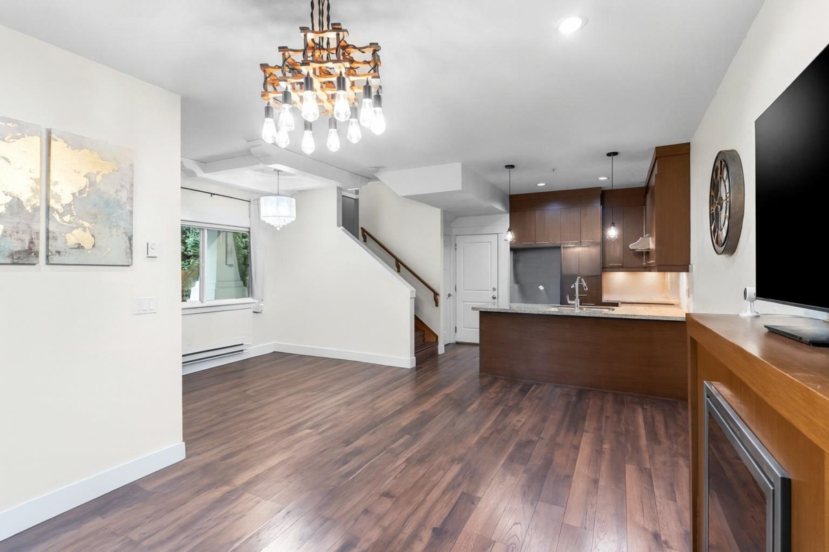 Dining Area Photo of 8 7298 199a Street, Langley, BC