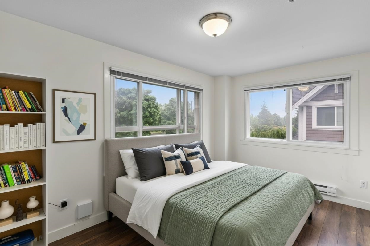 Primary Bathroom Photo of 8 7298 199a Street, Langley, BC