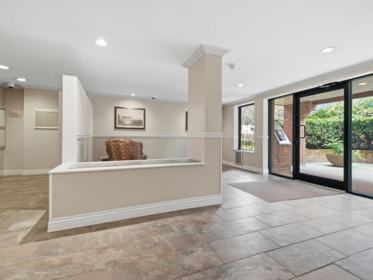 Hallway Photo of 102 1655 Nelson Street, Vancouver, BC