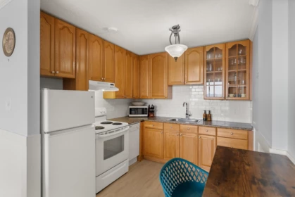 Breakfast Nook Photo of 908 320 Royal Avenue, New Westminster, BC