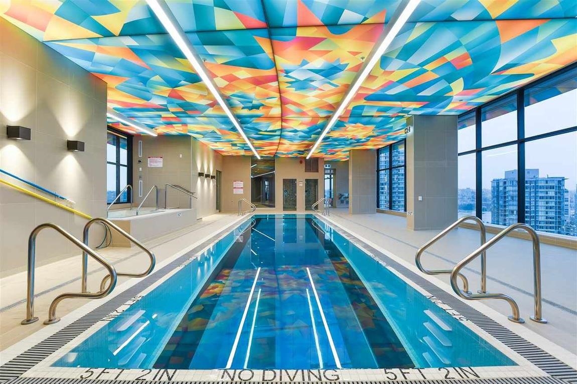 Kitchen Island Photo of 2812 89 Nelson Street, Vancouver, BC