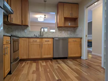 Kitchen Photo of 104 5880 Hampton Place, Vancouver, BC