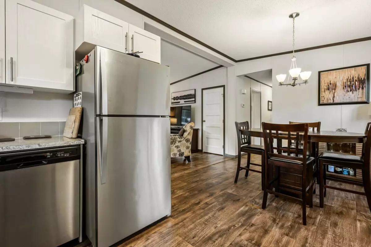 Bedroom 2 Photo of 18 63071 Flood Hope Road, Hope, BC