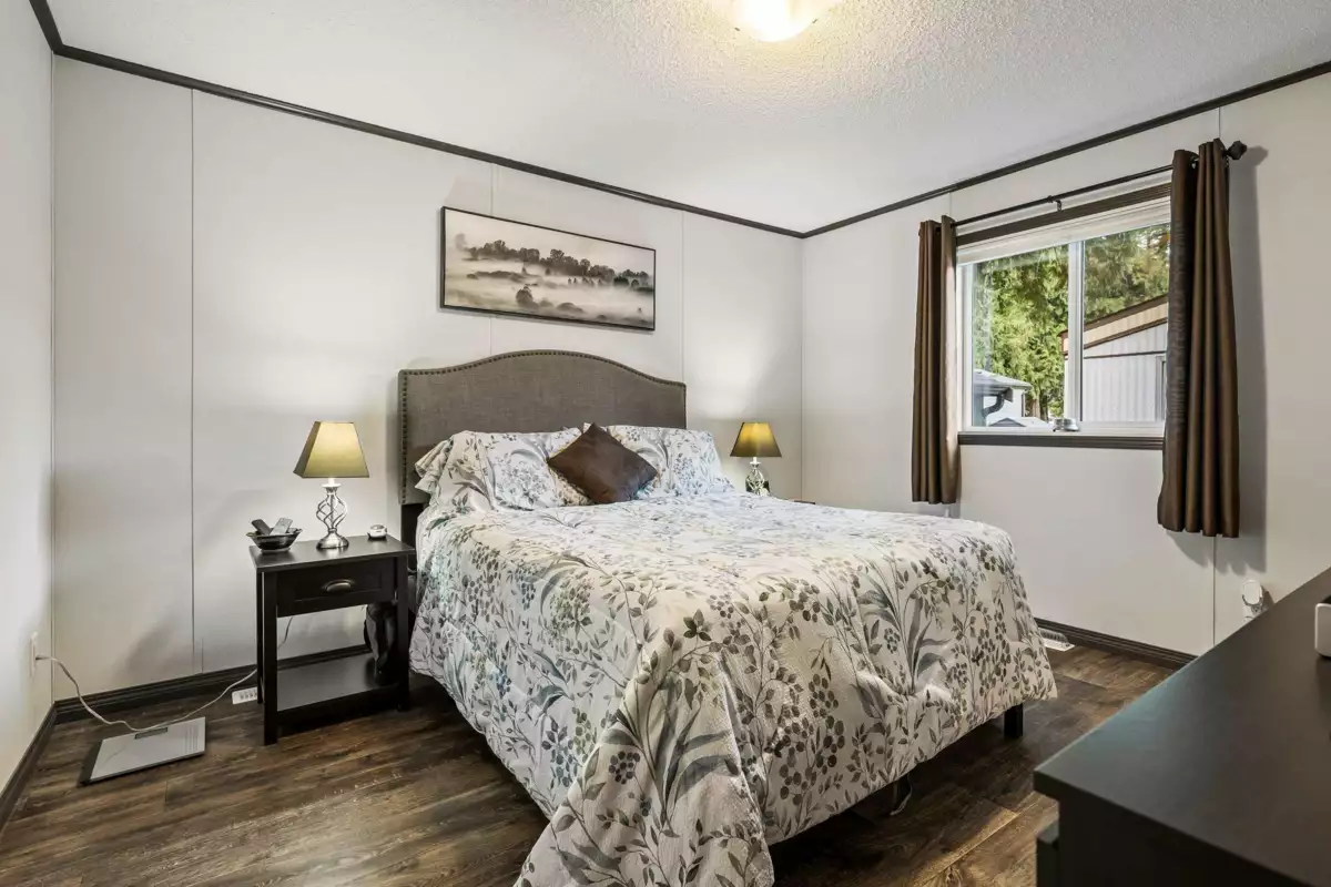 Bedroom 4 Photo of 18 63071 Flood Hope Road, Hope, BC