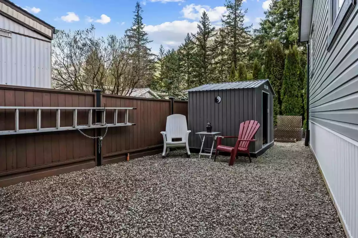 Staircase Photo of 18 63071 Flood Hope Road, Hope, BC