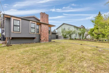 13076 64 Avenue, Surrey, BC