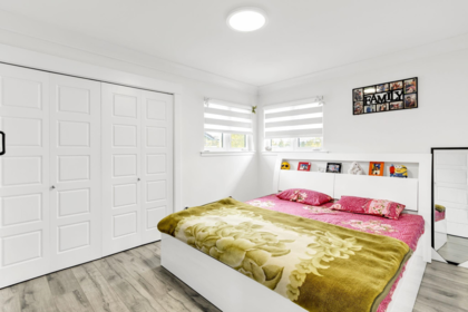Hallway Photo of 13076 64 Avenue, Surrey, BC