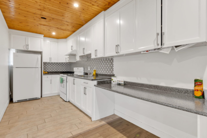 Hot Tub / Spa Photo of 13076 64 Avenue, Surrey, BC