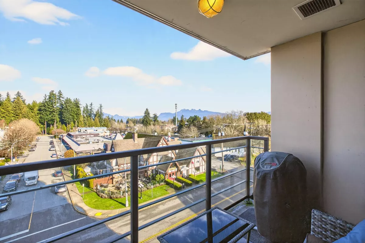 Basement Recreation Room Photo of 502 12069 Harris Road, Pitt Meadows, BC