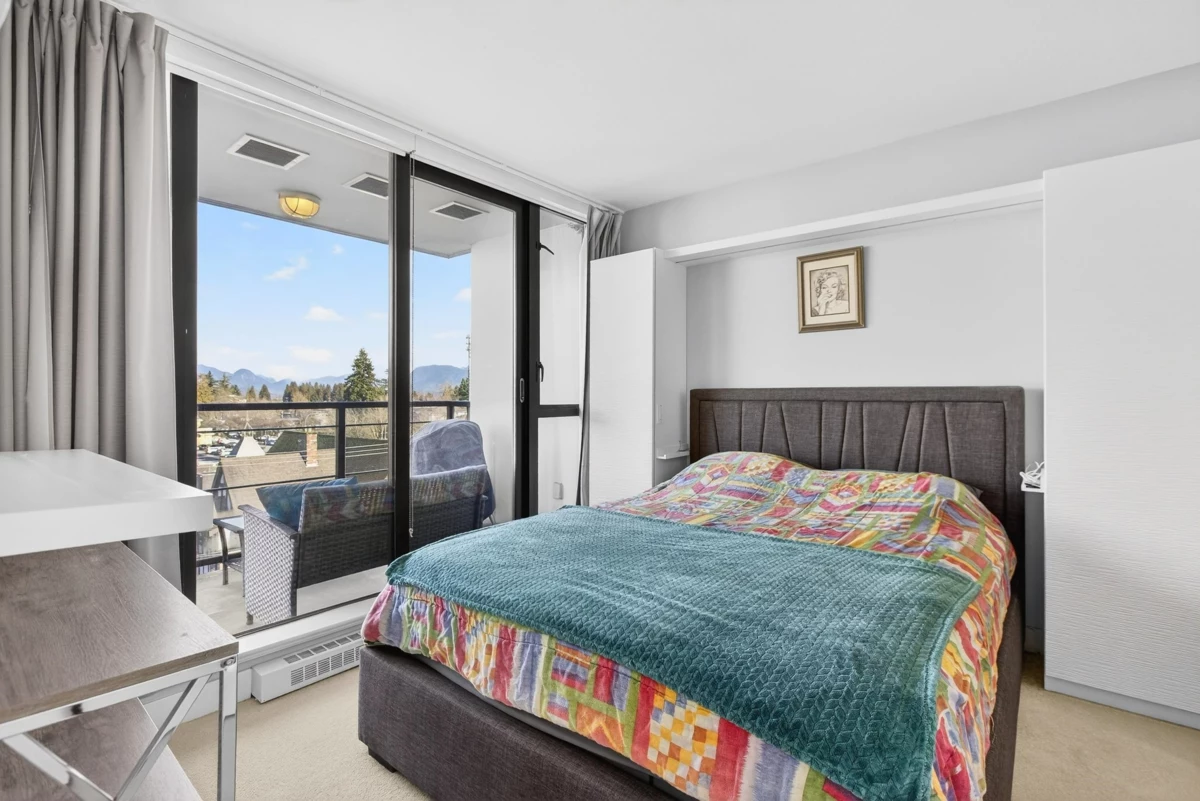 Guest Bathroom Photo of 502 12069 Harris Road, Pitt Meadows, BC