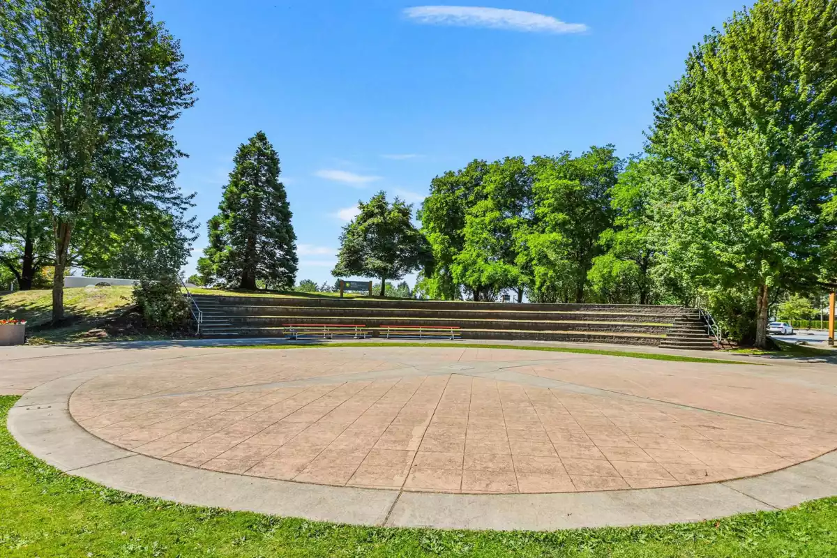 Hallway Photo of 502 12069 Harris Road, Pitt Meadows, BC