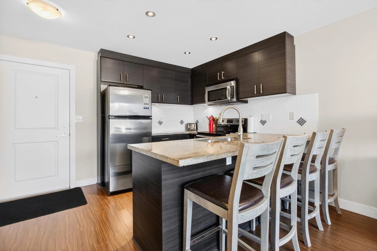 Kitchen Photo of 502 12069 Harris Road, Pitt Meadows, BC