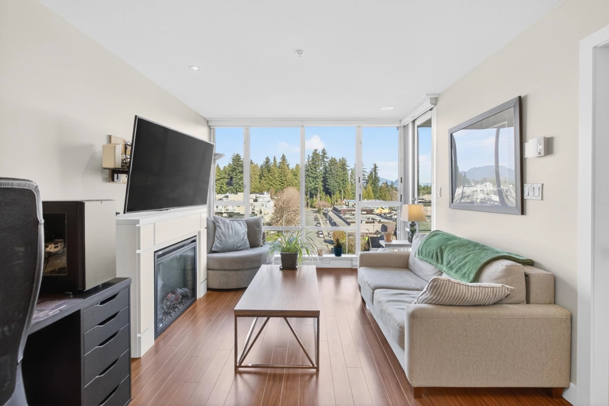 Primary Bathroom Photo of 502 12069 Harris Road, Pitt Meadows, BC