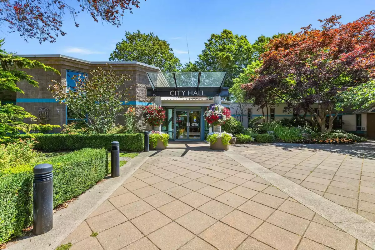 Staircase Photo of 502 12069 Harris Road, Pitt Meadows, BC