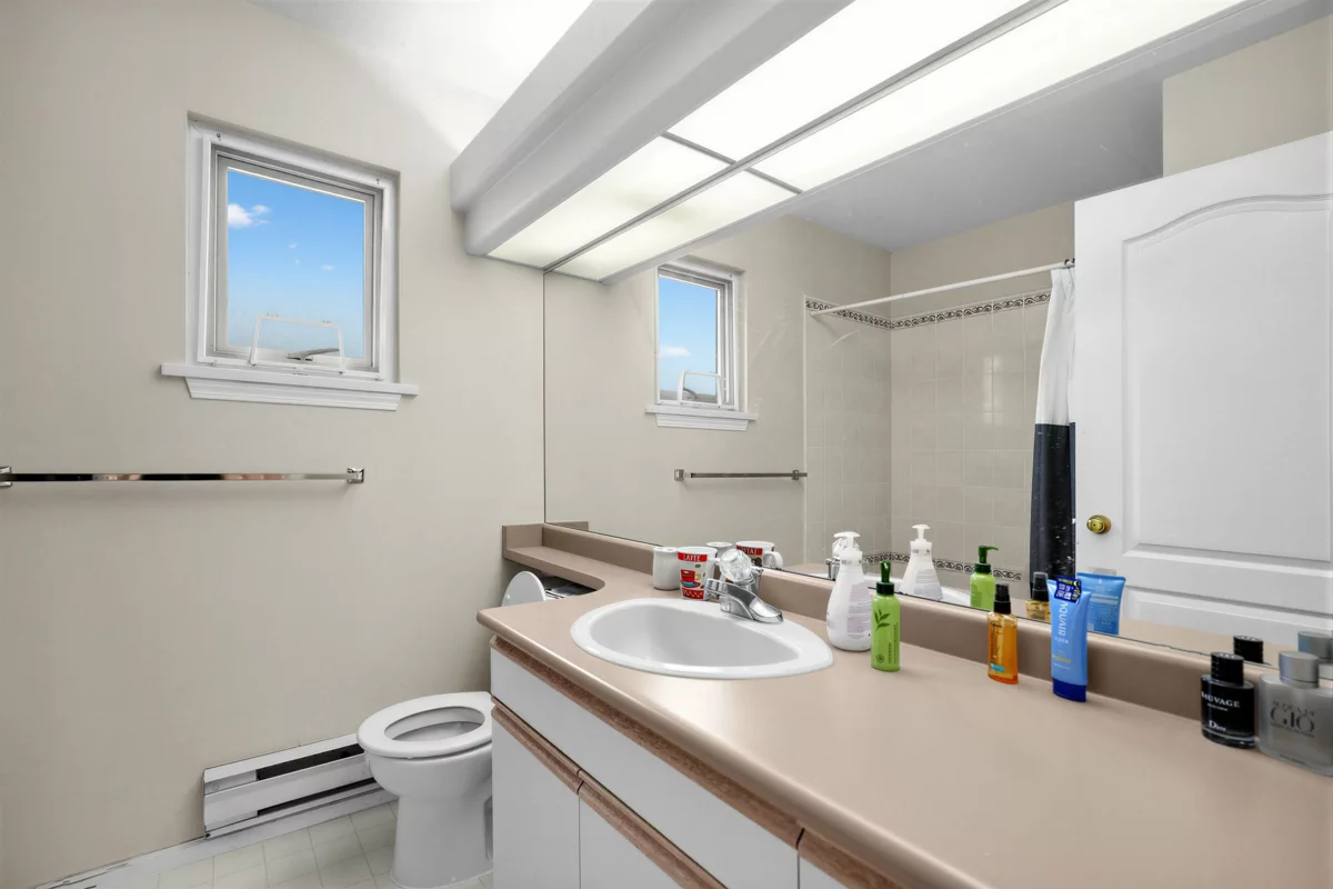 Entry Foyer Photo of 2966 Blackbear Court, Coquitlam, BC