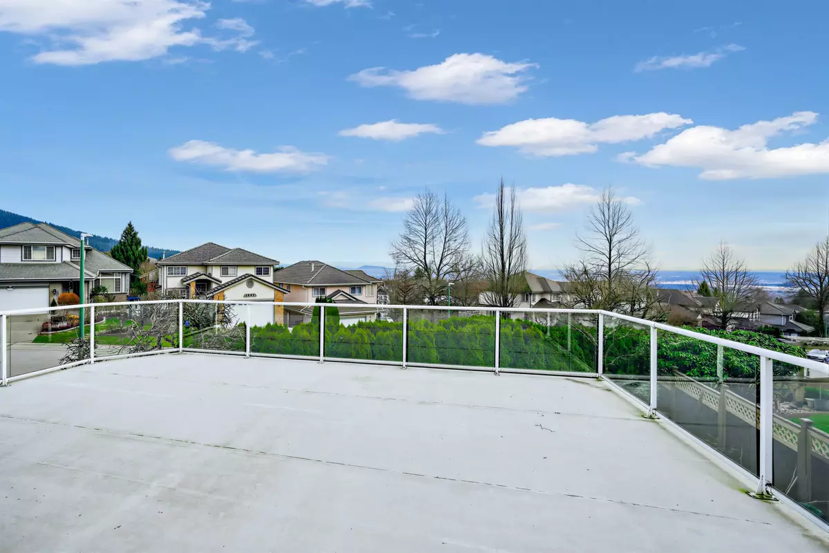 Garden / Landscaping Photo of 2966 Blackbear Court, Coquitlam, BC