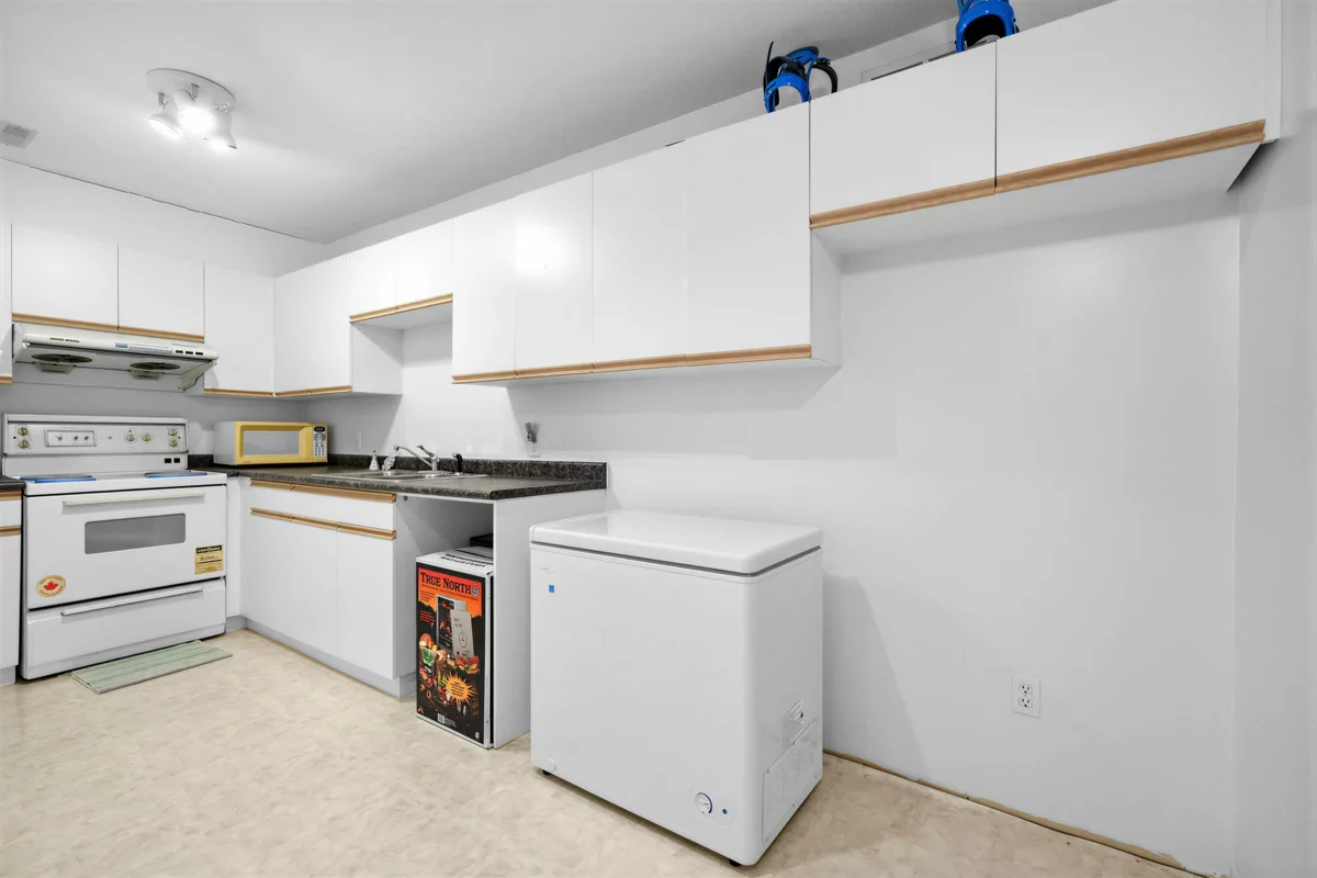 Outdoor Deck Photo of 2966 Blackbear Court, Coquitlam, BC