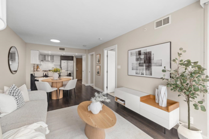 806 1618 Quebec Street, Vancouver, BC