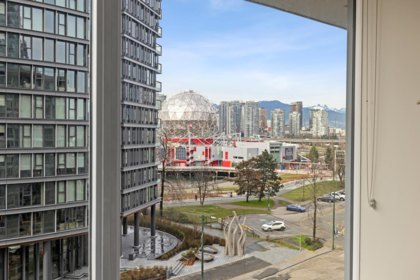 Hallway Photo of 806 1618 Quebec Street, Vancouver, BC