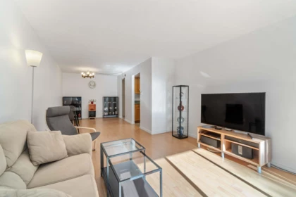 205 6595 Willingdon Avenue, Burnaby, BC, Burnaby — Apartment/Condo for sale
