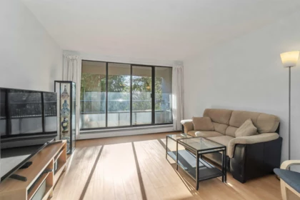 205 6595 Willingdon Avenue, Burnaby, BC, Burnaby — Apartment/Condo for sale