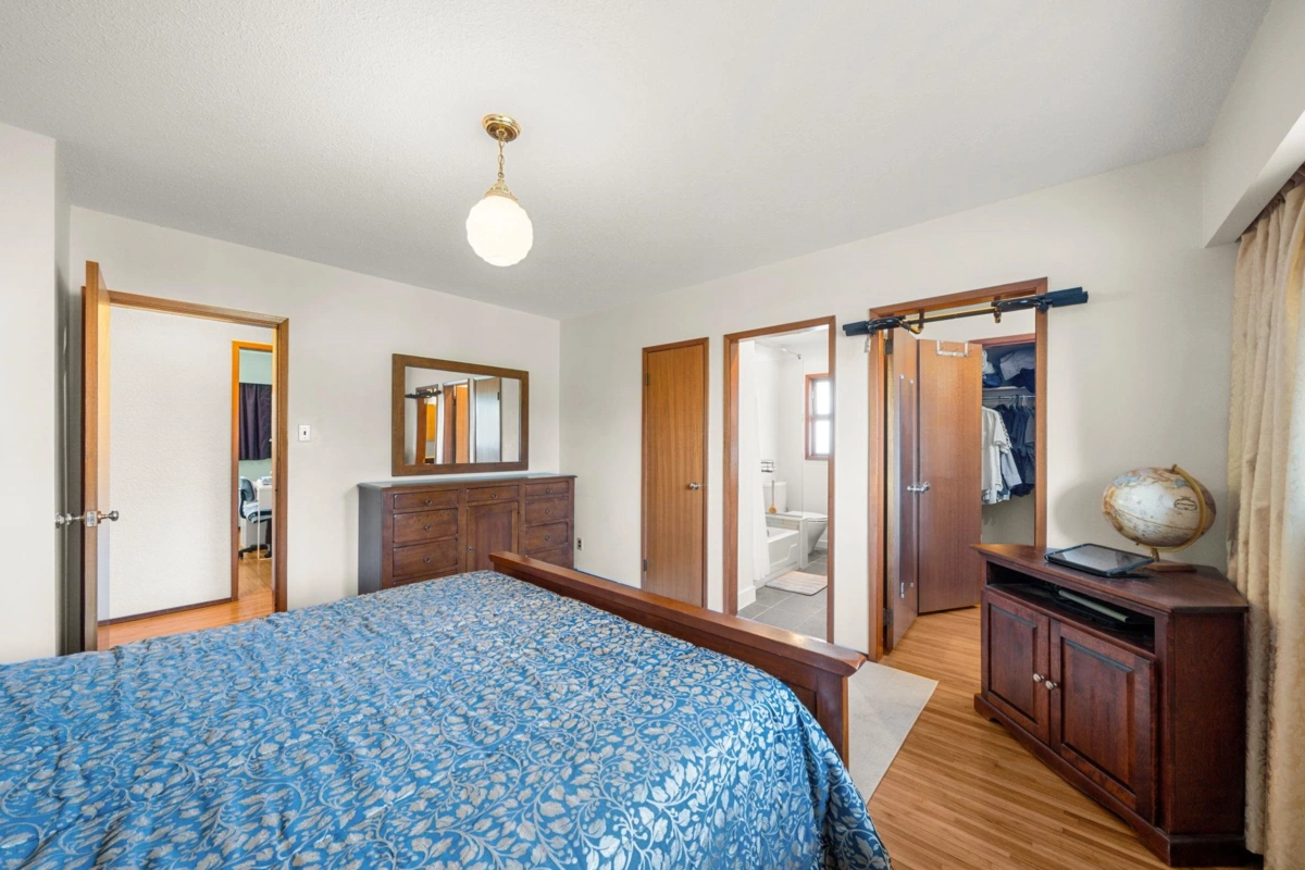 Office / Den Photo of 7656 Mckay Avenue, Burnaby, BC