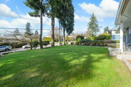 7656 Mckay Avenue, Burnaby, BC