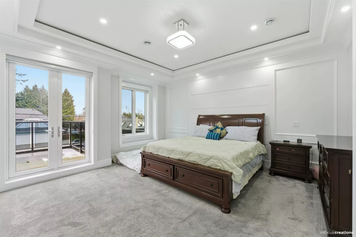 Hallway Photo of 13414 60 Avenue, Surrey, BC