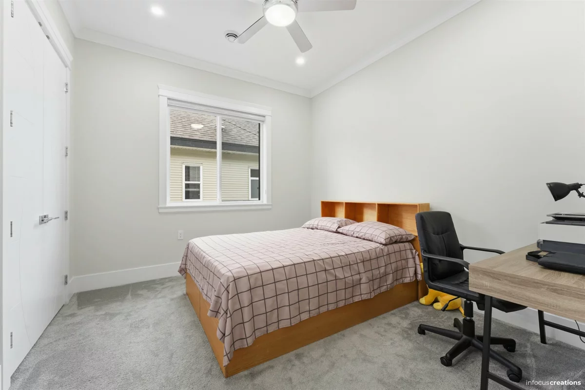 Mudroom Photo of 13414 60 Avenue, Surrey, BC