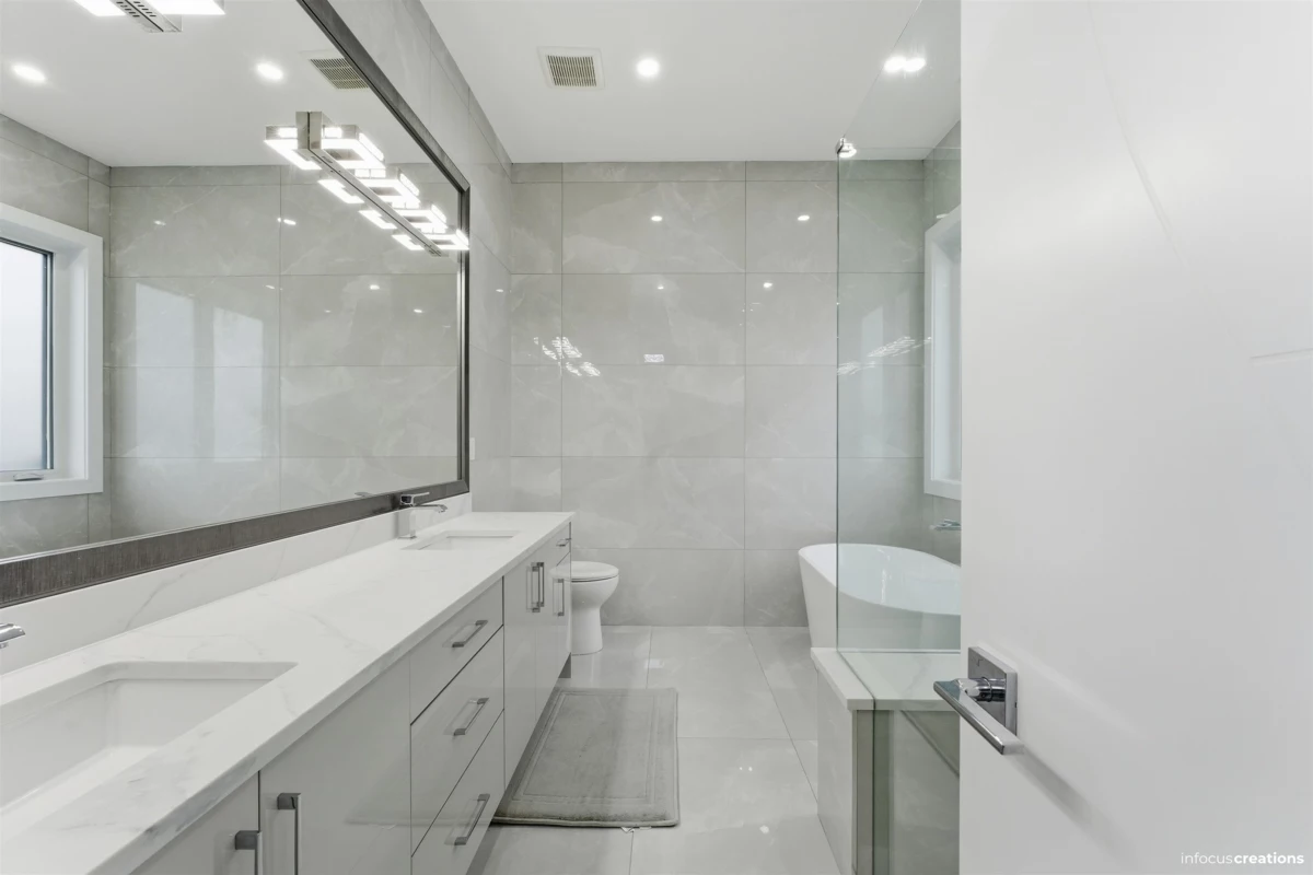 Staircase Photo of 13414 60 Avenue, Surrey, BC