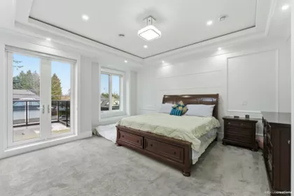 Hallway Photo of 13414 60 Avenue, Surrey, BC