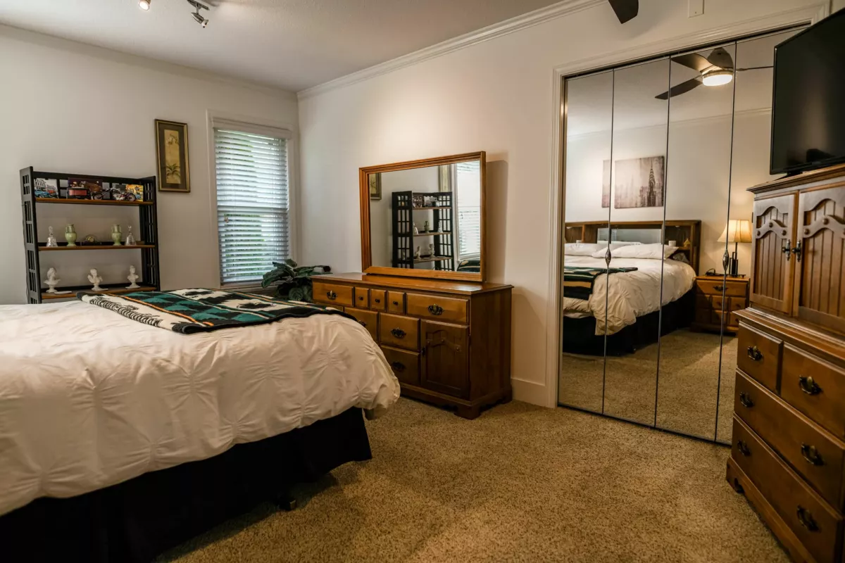 Basement Recreation Room Photo of 101 15121 19 Avenue, Surrey, BC