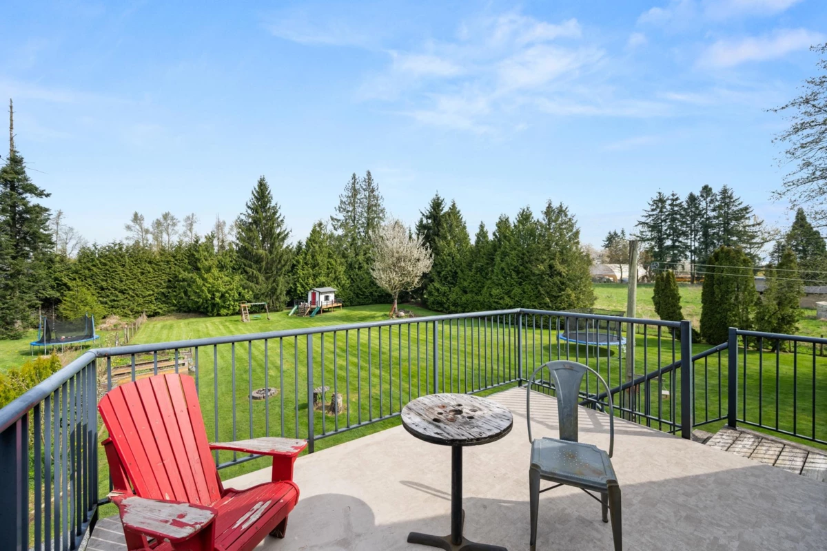 Staircase Photo of 23287 Old Yale Road, Langley, BC