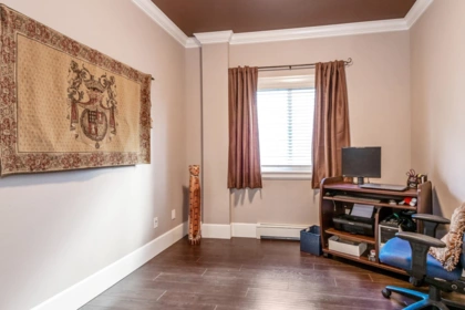 Basement Recreation Room Photo of 5448 189a Street, Surrey, BC