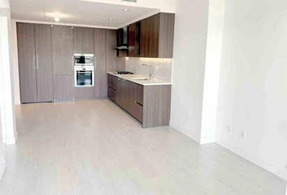 4206 4720 Lougheed Highway, Burnaby, BC, Brentwood Park — 1 bed apartment/condo for sale