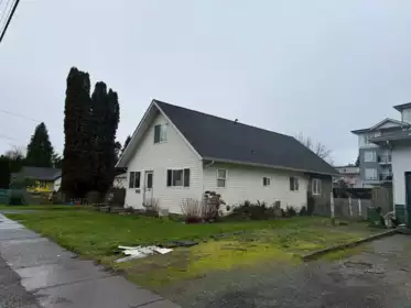 46063 Cleveland Avenue, Chilliwack, BC, Chilliwack — Single Family Residence for sale