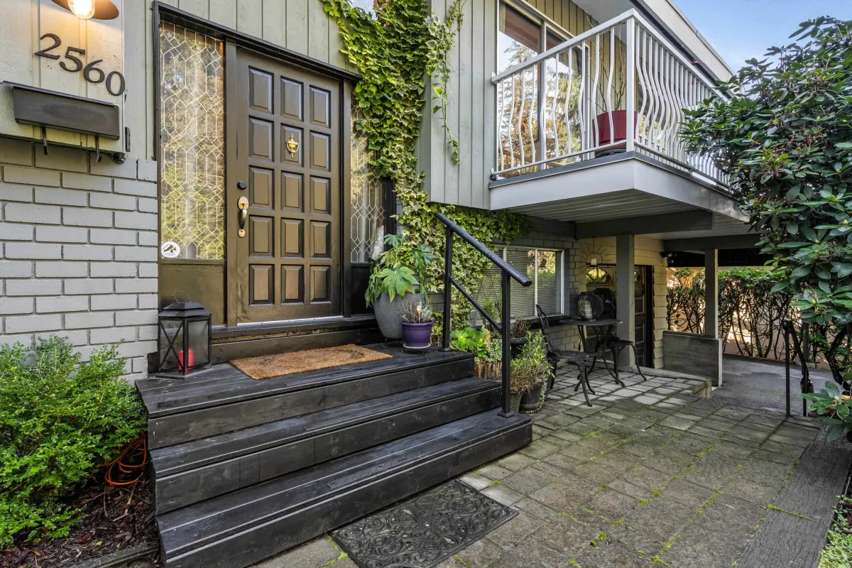 Family Room Photo of 2560 Haversley Avenue, Coquitlam, BC