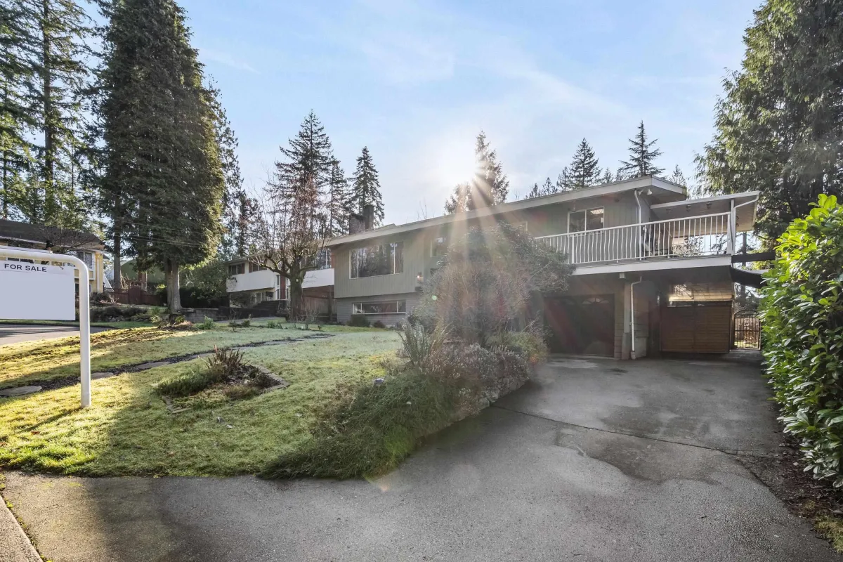 Living Room Photo of 2560 Haversley Avenue, Coquitlam, BC