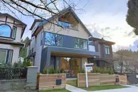 1 4634 W 15th Avenue, Vancouver, BC