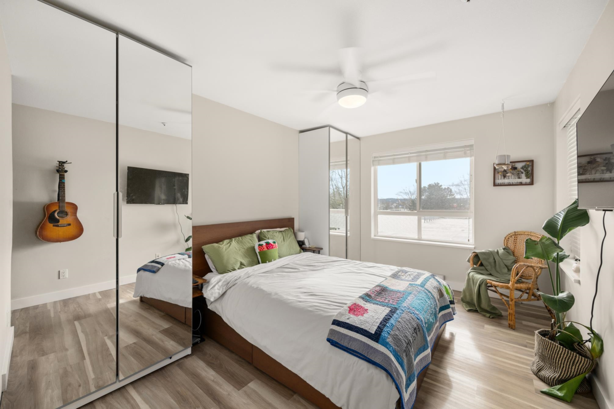 Laundry Room Photo of 306 6390 196 Street, Langley, BC