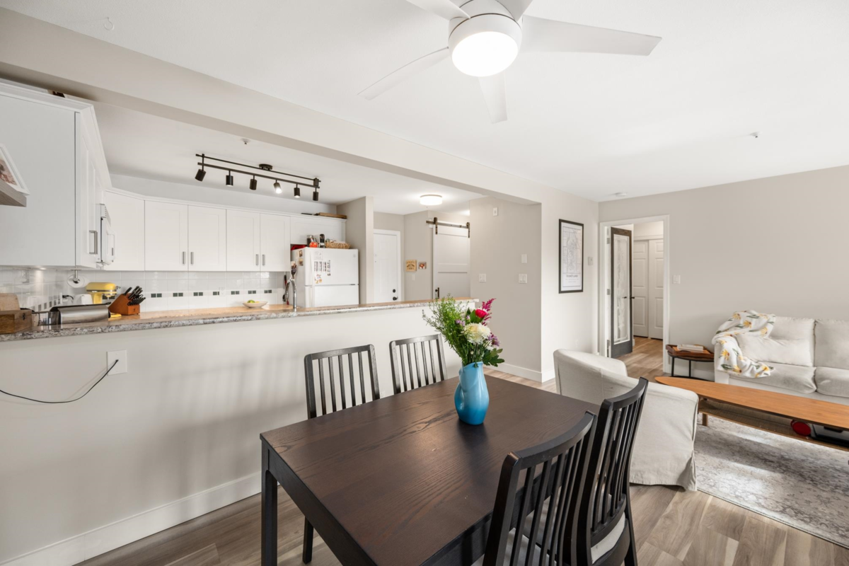 Powder Room Photo of 306 6390 196 Street, Langley, BC