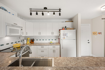 Office / Den Photo of 306 6390 196 Street, Langley, BC