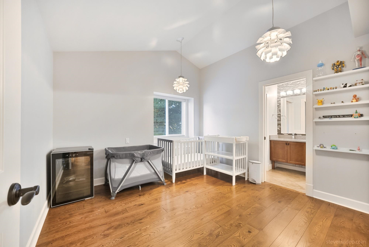 Basement Recreation Room Photo of 3668 159a Street, Surrey, BC